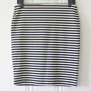 Old Navy Stripe Fitted Skirt